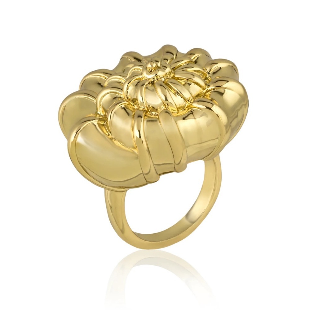 nOir Jewelry Gold Conch Shell Statement Ring SZ. 8 NWT